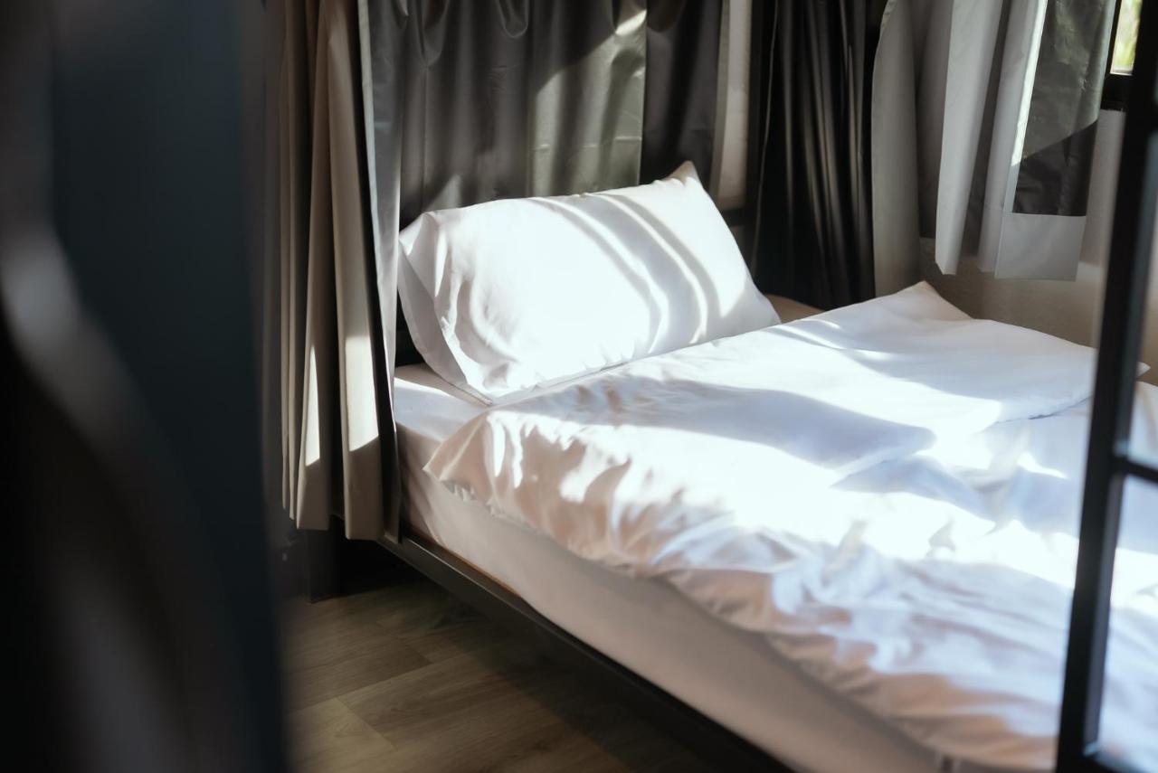 420 Hostel - Ekkamai Buds & Beds กรุงเทพมหานคร ภายนอก รูปภาพ
