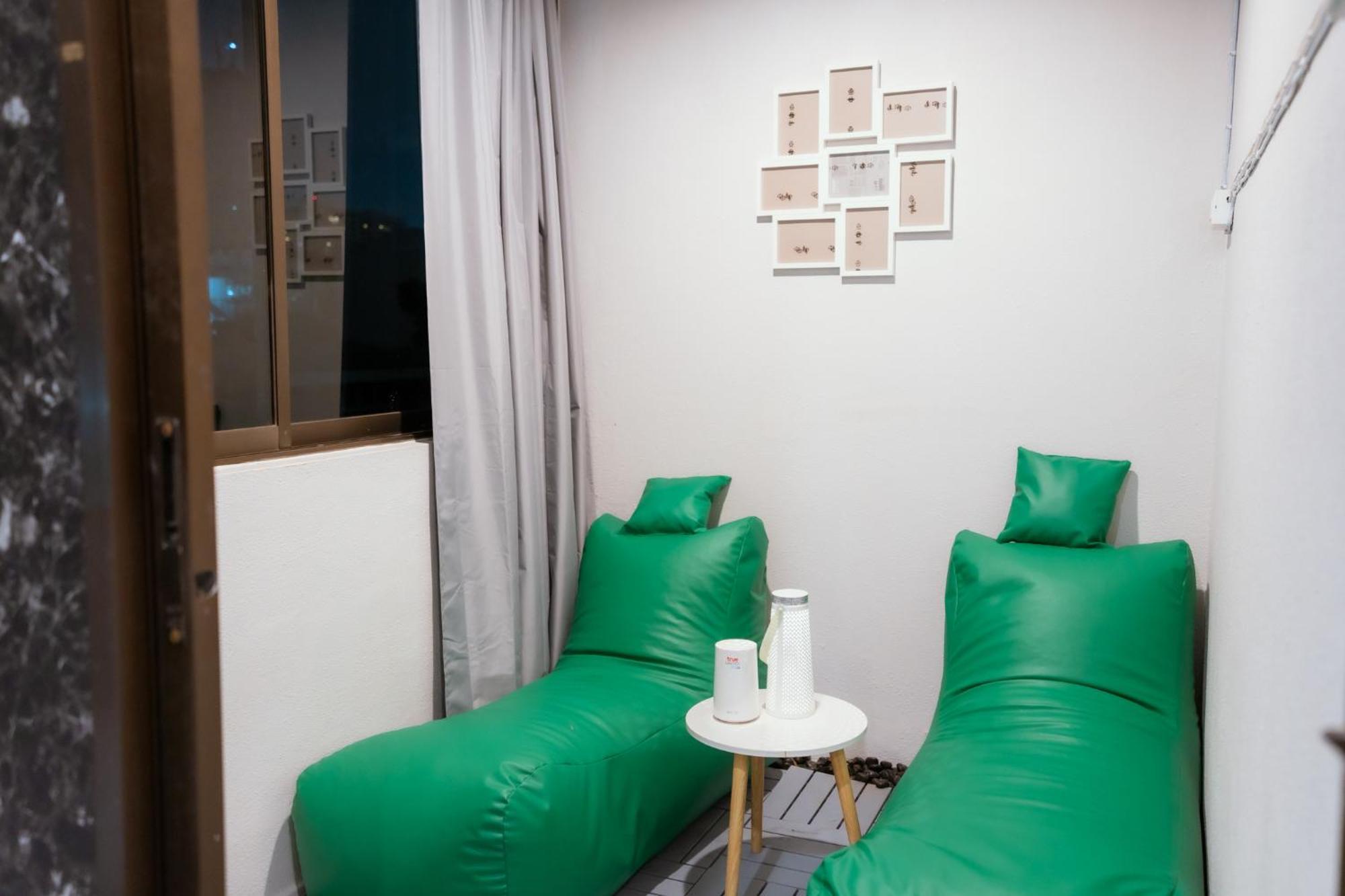 420 Hostel - Ekkamai Buds & Beds กรุงเทพมหานคร ภายนอก รูปภาพ